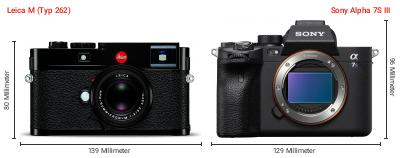 Größenvergleich: Leica M (Typ 262) vs. Sony Alpha 7S III Größenvergleich: Leica M (Typ 262) vs. Sony Alpha 7S III