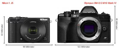 Größenvergleich: Nikon 1 J5 vs. OM System OM-D E-M10 Mark IV