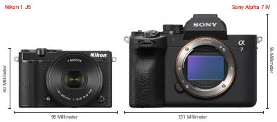 Größenvergleich: Nikon 1 J5 vs. Sony Alpha 7 IV Größenvergleich: Nikon 1 J5 vs. Sony Alpha 7 IV
