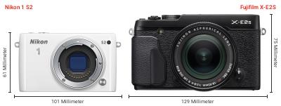 Größenvergleich: Nikon 1 S2 vs. Fujifilm X-E2S Größenvergleich: Nikon 1 S2 vs. Fujifilm X-E2S