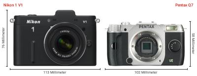 Größenvergleich: Nikon 1 V1 vs. Pentax Q7 Größenvergleich: Nikon 1 V1 vs. Pentax Q7