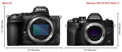 Größenvergleich: Nikon Z5 vs. OM System OM-D E-M10 Mark IV Größenvergleich: Nikon Z5 vs. OM System OM-D E-M10 Mark IV