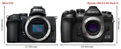 Größenvergleich: Nikon Z50 vs. OM System OM-D E-M1 Mark III Größenvergleich: Nikon Z50 vs. OM System OM-D E-M1 Mark III