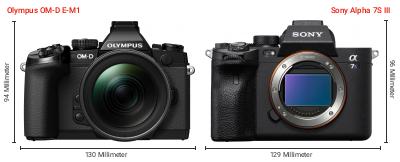 Größenvergleich: OM System OM-D E-M1 vs. Sony Alpha 7S III Größenvergleich: OM System OM-D E-M1 vs. Sony Alpha 7S III