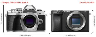 Größenvergleich: OM System OM-D E-M10 Mark III vs. Sony Alpha 6400 Größenvergleich: OM System OM-D E-M10 Mark III vs. Sony Alpha 6400
