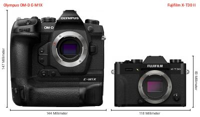 Größenvergleich: OM System OM-D E-M1X vs. Fujifilm X-T30 II Größenvergleich: OM System OM-D E-M1X vs. Fujifilm X-T30 II