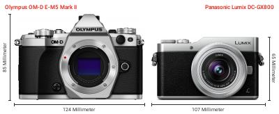 Größenvergleich: OM System OM-D E-M5 Mark II vs. Panasonic Lumix DC-GX800 Größenvergleich: OM System OM-D E-M5 Mark II vs. Panasonic Lumix DC-GX800