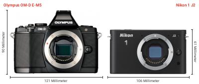Größenvergleich: OM System OM-D E-M5 vs. Nikon 1 J2 Größenvergleich: OM System OM-D E-M5 vs. Nikon 1 J2