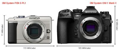 Größenvergleich: OM System PEN E-PL1 vs. OM System OM-1 Mark II Größenvergleich: OM System PEN E-PL1 vs. OM System OM-1 Mark II