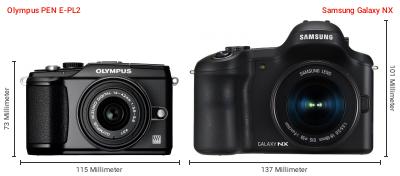 Größenvergleich: OM System PEN E-PL2 vs. Samsung Galaxy NX Größenvergleich: OM System PEN E-PL2 vs. Samsung Galaxy NX