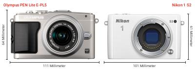 Größenvergleich: OM System PEN Lite E-PL5 vs. Nikon 1 S2 Größenvergleich: OM System PEN Lite E-PL5 vs. Nikon 1 S2