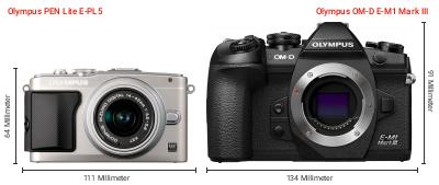 Größenvergleich: OM System PEN Lite E-PL5 vs. OM System OM-D E-M1 Mark III Größenvergleich: OM System PEN Lite E-PL5 vs. OM System OM-D E-M1 Mark III