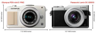 Größenvergleich: OM System PEN mini E-PM2 vs. Panasonic Lumix DC-GX800 Größenvergleich: OM System PEN mini E-PM2 vs. Panasonic Lumix DC-GX800