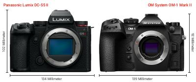 Größenvergleich: Panasonic Lumix DC-S5 II vs. OM System OM-1 Mark II Größenvergleich: Panasonic Lumix DC-S5 II vs. OM System OM-1 Mark II
