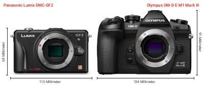 Größenvergleich: Panasonic Lumix DMC-GF2 vs. OM System OM-D E-M1 Mark III