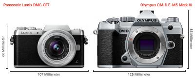 Größenvergleich: Panasonic Lumix DMC-GF7 vs. OM System OM-D E-M5 Mark III Größenvergleich: Panasonic Lumix DMC-GF7 vs. OM System OM-D E-M5 Mark III
