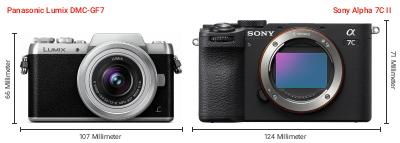 Größenvergleich: Panasonic Lumix DMC-GF7 vs. Sony Alpha 7C II Größenvergleich: Panasonic Lumix DMC-GF7 vs. Sony Alpha 7C II