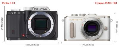 Größenvergleich: Pentax K-01 vs. OM System PEN E-PL8 Größenvergleich: Pentax K-01 vs. OM System PEN E-PL8