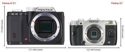 Größenvergleich: Pentax K-01 vs. Pentax Q7 Größenvergleich: Pentax K-01 vs. Pentax Q7