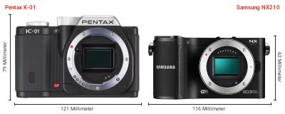 Größenvergleich: Pentax K-01 vs. Samsung NX210 Größenvergleich: Pentax K-01 vs. Samsung NX210