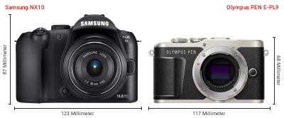Größenvergleich: Samsung NX10 vs. OM System PEN E-PL9 Größenvergleich: Samsung NX10 vs. OM System PEN E-PL9