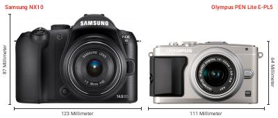 Größenvergleich: Samsung NX10 vs. OM System PEN Lite E-PL5 Größenvergleich: Samsung NX10 vs. OM System PEN Lite E-PL5