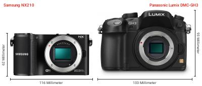 Größenvergleich: Samsung NX210 vs. Panasonic Lumix DMC-GH3 Größenvergleich: Samsung NX210 vs. Panasonic Lumix DMC-GH3
