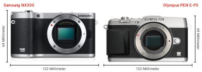 Größenvergleich: Samsung NX300 vs. OM System PEN E-P5 Größenvergleich: Samsung NX300 vs. OM System PEN E-P5