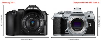 Größenvergleich: Samsung NX5 vs. OM System OM-D E-M5 Mark III Größenvergleich: Samsung NX5 vs. OM System OM-D E-M5 Mark III