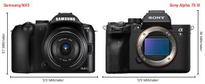 Größenvergleich: Samsung NX5 vs. Sony Alpha 7S III