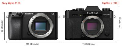 Größenvergleich: Sony Alpha 6100 vs. Fujifilm X-T30 II Größenvergleich: Sony Alpha 6100 vs. Fujifilm X-T30 II