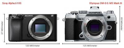 Größenvergleich: Sony Alpha 6100 vs. OM System OM-D E-M5 Mark III Größenvergleich: Sony Alpha 6100 vs. OM System OM-D E-M5 Mark III