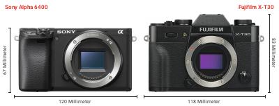Größenvergleich: Sony Alpha 6400 vs. Fujifilm X-T30 Größenvergleich: Sony Alpha 6400 vs. Fujifilm X-T30