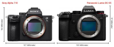 Größenvergleich: Sony Alpha 7 III vs. Panasonic Lumix DC-S5 Größenvergleich: Sony Alpha 7 III vs. Panasonic Lumix DC-S5