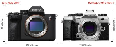 Größenvergleich: Sony Alpha 7R V vs. OM System OM-5 Mark II Größenvergleich: Sony Alpha 7R V vs. OM System OM-5 Mark II