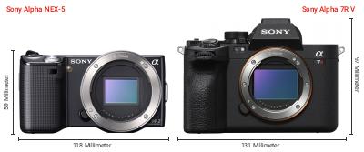 Größenvergleich: Sony Alpha NEX-5 vs. Sony Alpha 7R V Größenvergleich: Sony Alpha NEX-5 vs. Sony Alpha 7R V