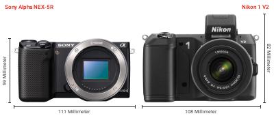 Größenvergleich: Sony Alpha NEX-5R vs. Nikon 1 V2 Größenvergleich: Sony Alpha NEX-5R vs. Nikon 1 V2