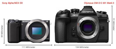 Größenvergleich: Sony Alpha NEX-5R vs. OM System OM-D E-M1 Mark II Größenvergleich: Sony Alpha NEX-5R vs. OM System OM-D E-M1 Mark II