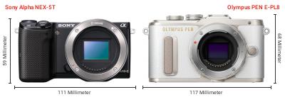 Größenvergleich: Sony Alpha NEX-5T vs. OM System PEN E-PL8 Größenvergleich: Sony Alpha NEX-5T vs. OM System PEN E-PL8